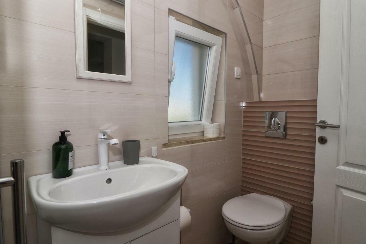 Apartments Korina&Dadi Rovinj Bagian luar foto