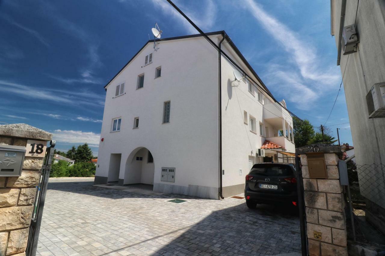 Apartments Korina&Dadi Rovinj Bagian luar foto